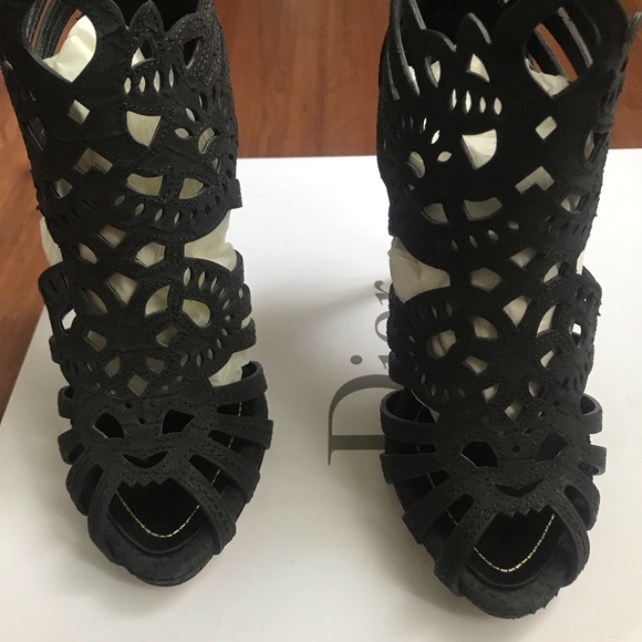 Women’s shoes - Picture 4 of 8